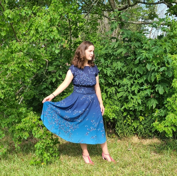 Eshakti Dress - Picture 5 of 7